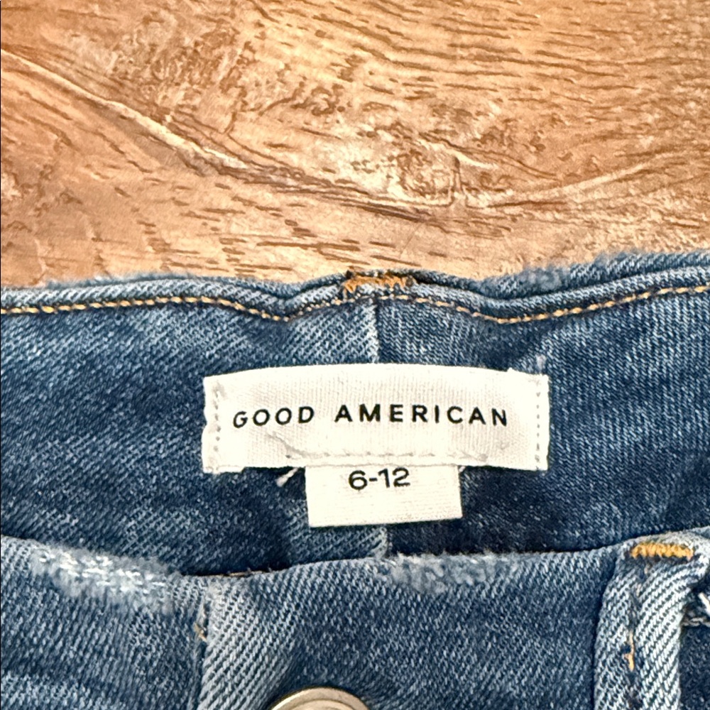Good American Women's Straight Leg Jeans - Blue - Picture 7 of 8